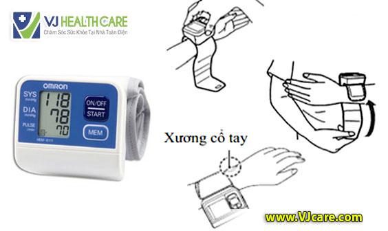 hướng dẫn cách sử dụng máy đo huyết áp cổ tay Omron